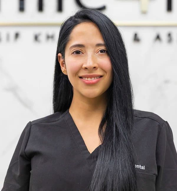 Photo of Veronica, Lead Dental Assistant at smile4me